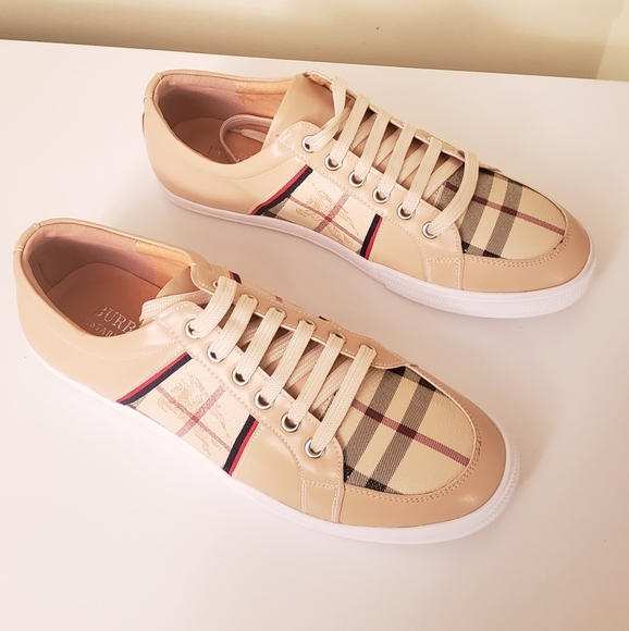 Burberry Sneakers, Unisex - Picture 3 of 4